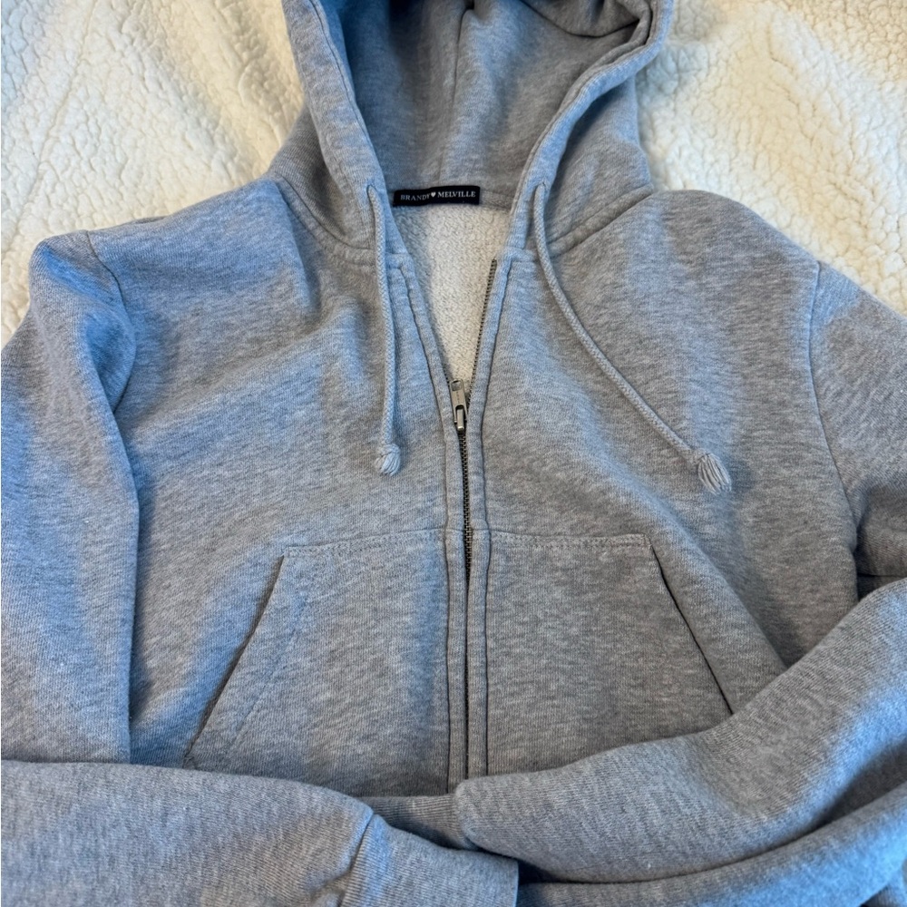 Brandy Melville Light Gray cropped Zip-Up Sweater